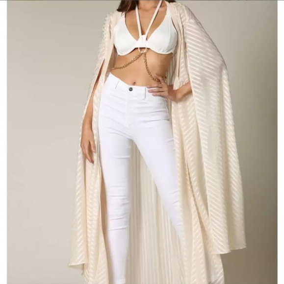 Kimono style robe - Picture 7 of 7